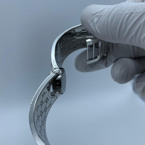 100% Authentic Gucci Watch Womens YA112503 - Picture 3 of 10